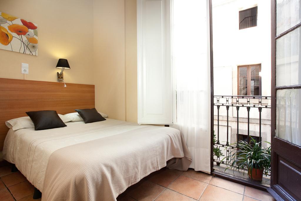 Pension Mariluz Barcelona Phòng bức ảnh