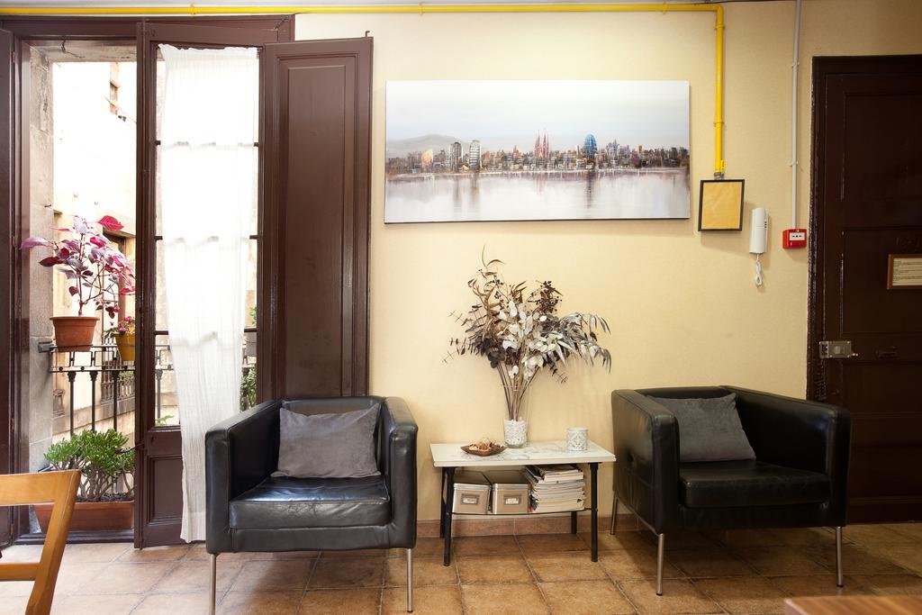 Pension Mariluz Barcelona Ngoại thất bức ảnh