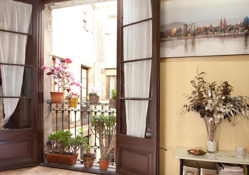 Pension Mariluz Barcelona Ngoại thất bức ảnh