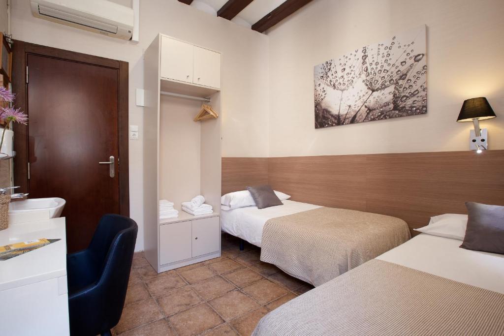 Pension Mariluz Barcelona Phòng bức ảnh